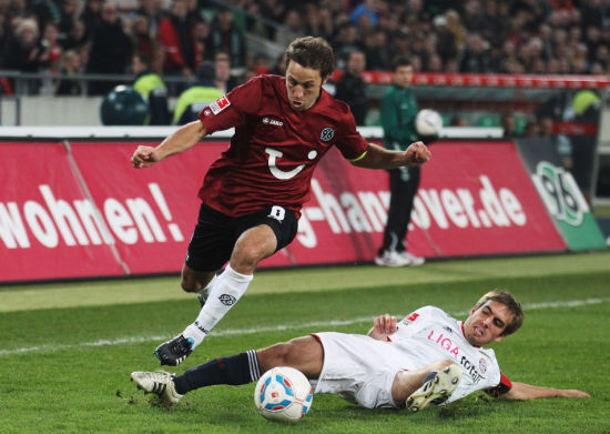 lmbt 与 STYKO 和 oskar 组建了一个新团队。